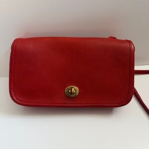 Vintage Coach nyc red dinky bag